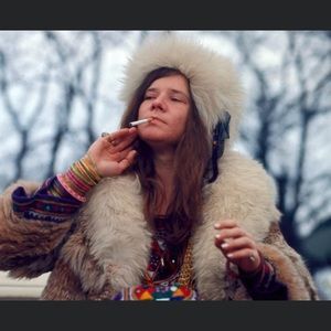 Meet your Posher, Dawn